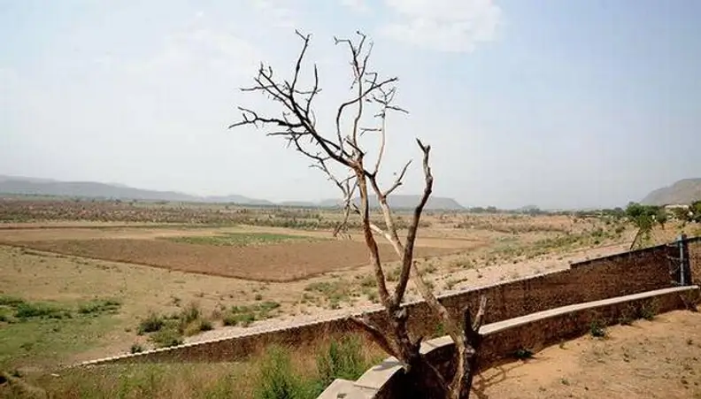 The completely dried up Ramgarh lake and dam (Image credit:The Hindu)