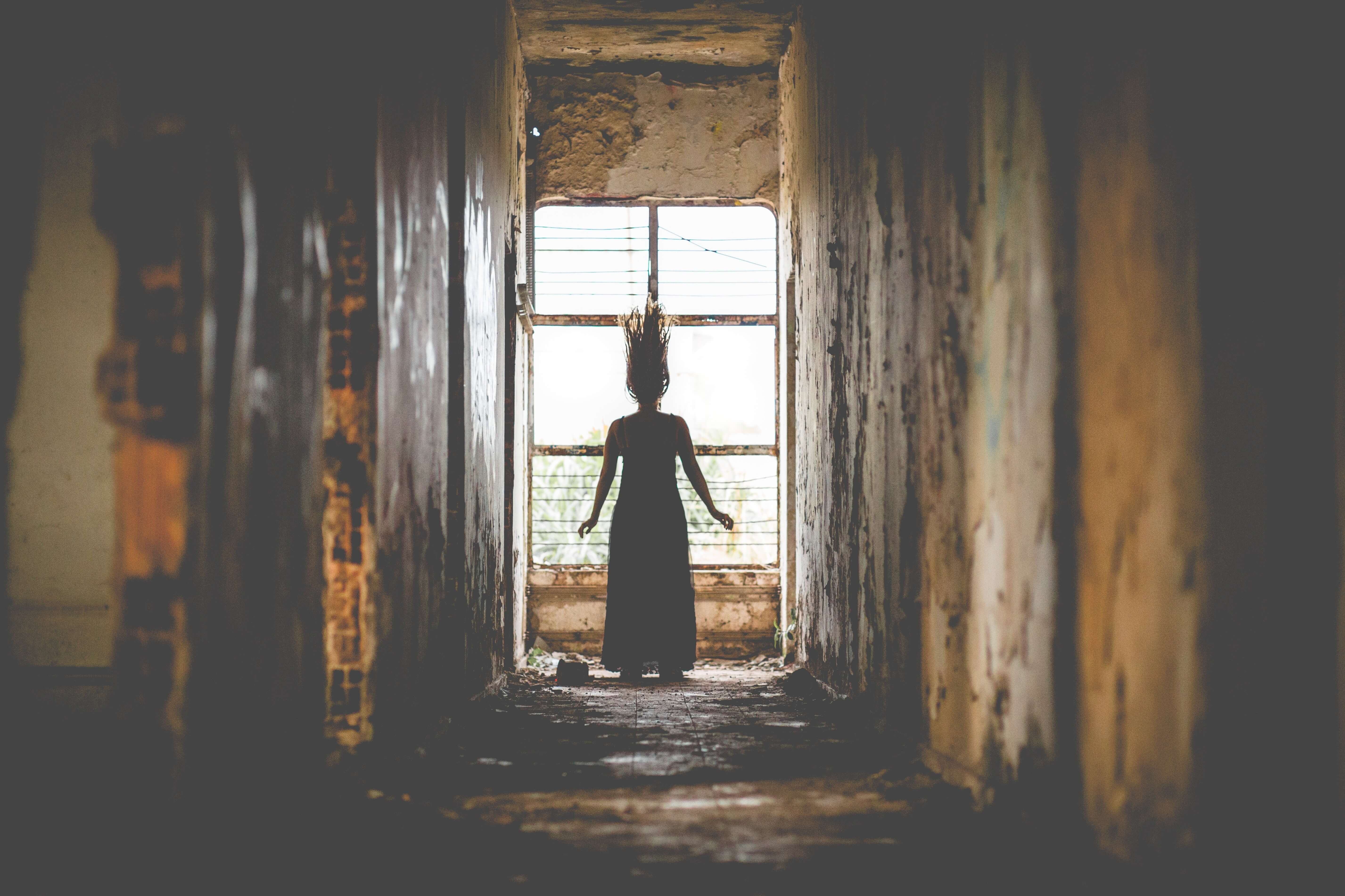 Top Horror Thrillers That Will Keep You on Edge