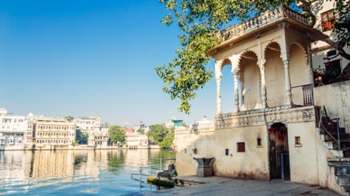 Explore the Rich Culture of Udaipur 9