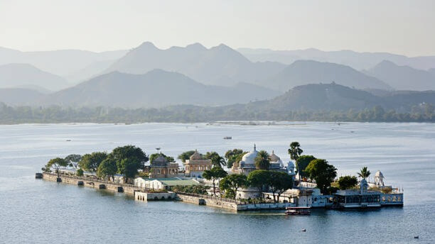 Hidden Gems of the City of Lakes 4