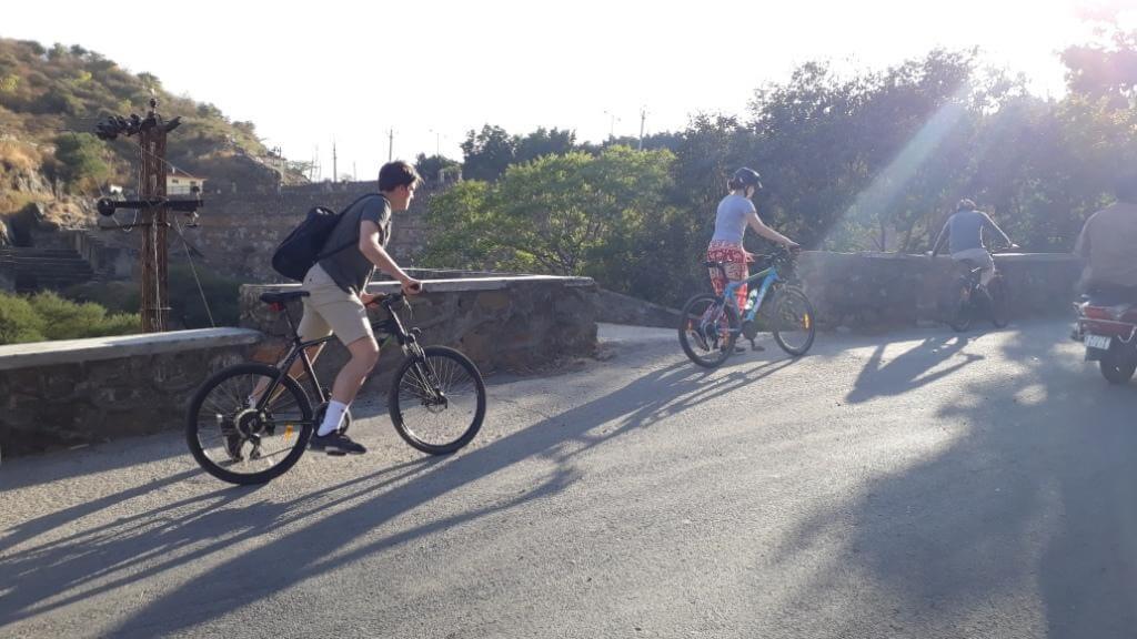 Countryside Cycling and Local Lunch 7